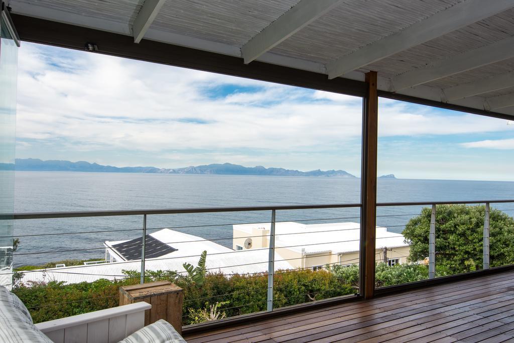 Quarterdeck Holiday Apartment Cape Town Exterior photo