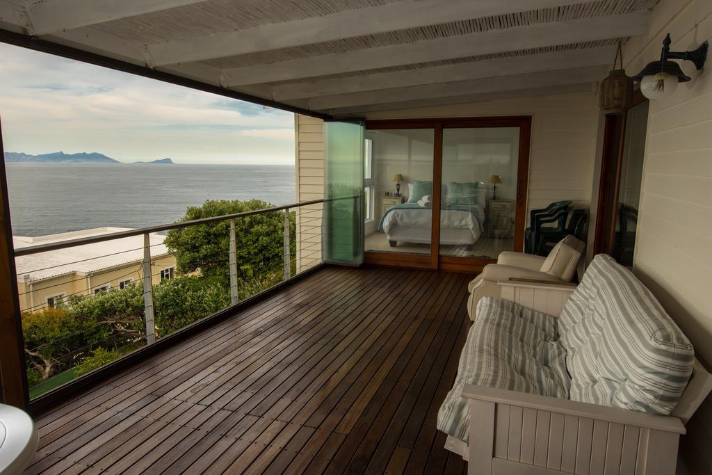 Quarterdeck Holiday Apartment Cape Town Exterior photo